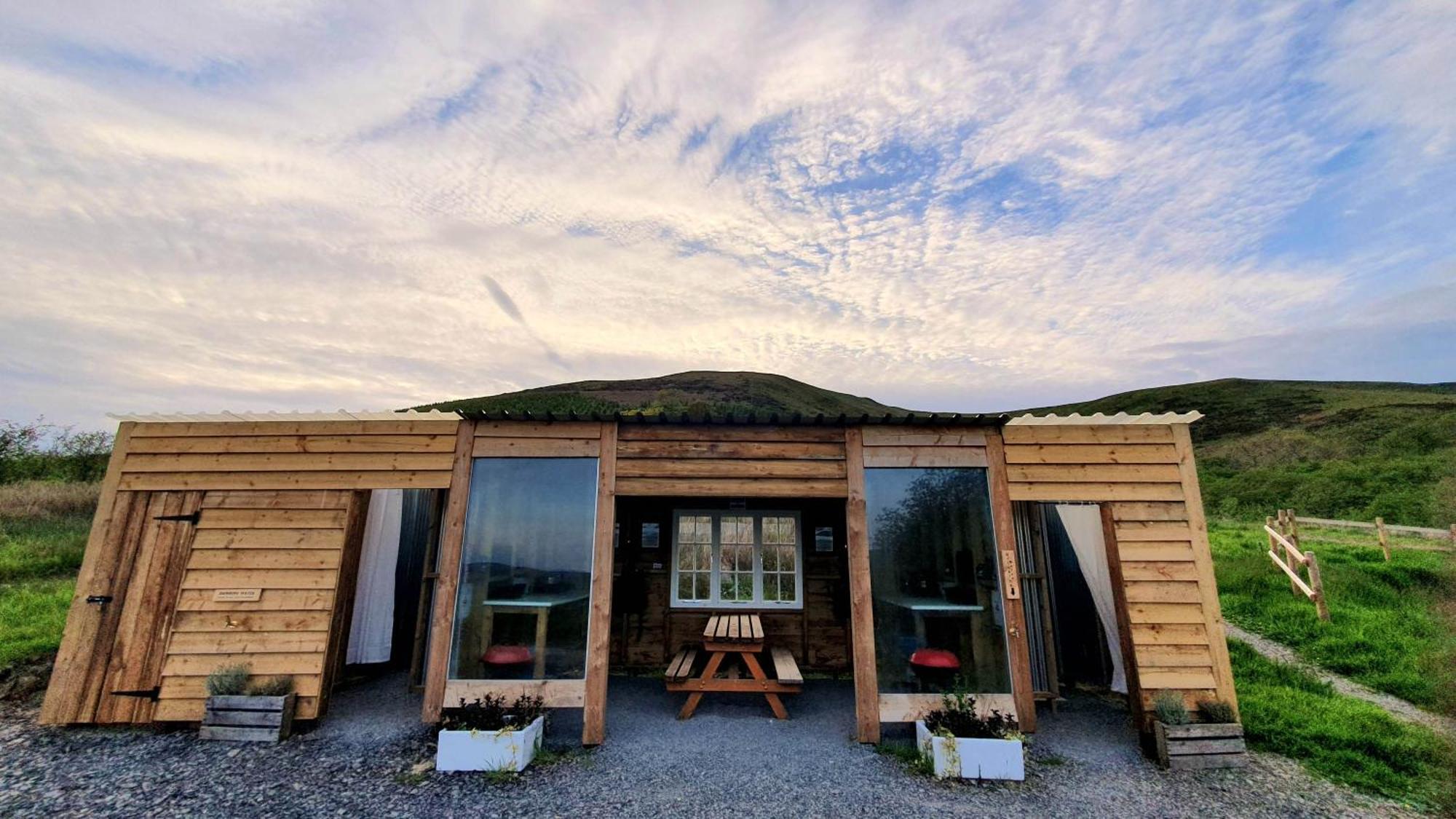 Calon Y Goedwig Glamping Hotel Llandovery Exterior foto