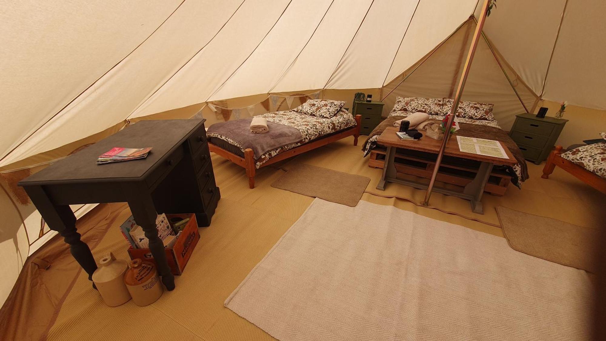 Calon Y Goedwig Glamping Hotel Llandovery Exterior foto